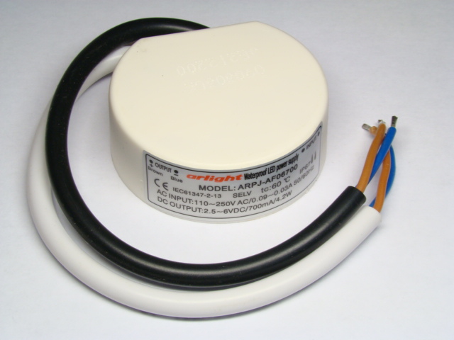 Источник тока AC/DC-700mA,1 3W,3-6V