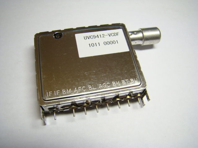 TV TDQ38H(8 pin)Hyperband 950 mHz